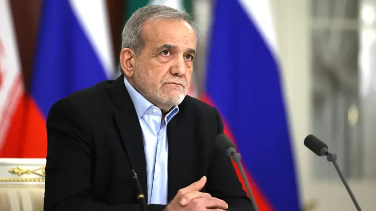 Президент Ирана прибыл в Москву на саммит экспортёров газа