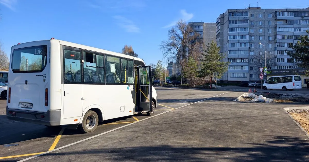 В Орехово-Зуеве завершают благоустройство стоянки транспорта в Карболите