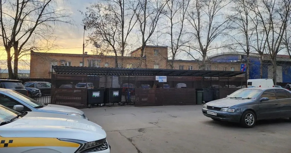 В Реутове обновили десять контейнерных площадок