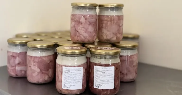 Под Рузой начали выпускать тушёнку из свинины и говядины