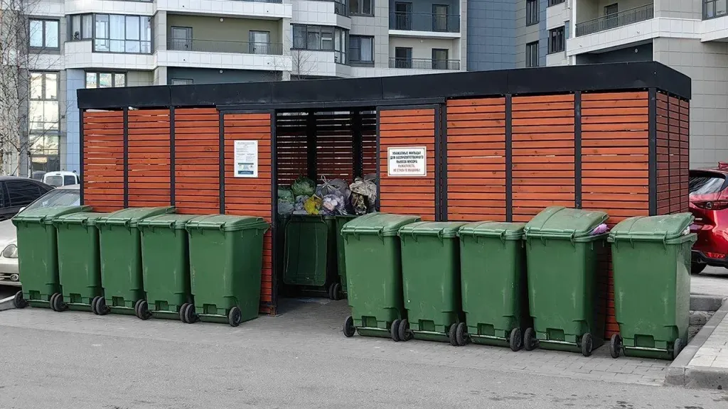 В Реутове обновили десять контейнерных площадок