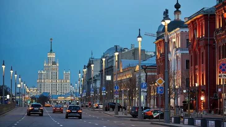 Дептранс предупредил москвичей о раннем вечернем разъезде 30 октября